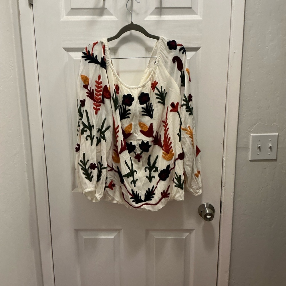 Laurie Felt Multicolor Embroidered Blouse